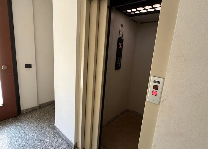 - Berretti Terrazzo * レッジョ・エミリア